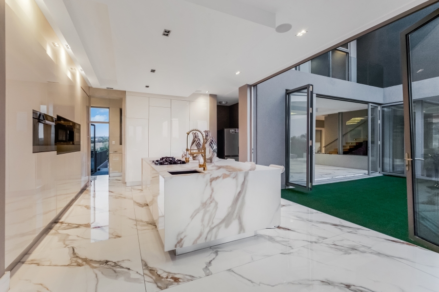 6 Bedroom Property for Sale in Steyn City Gauteng