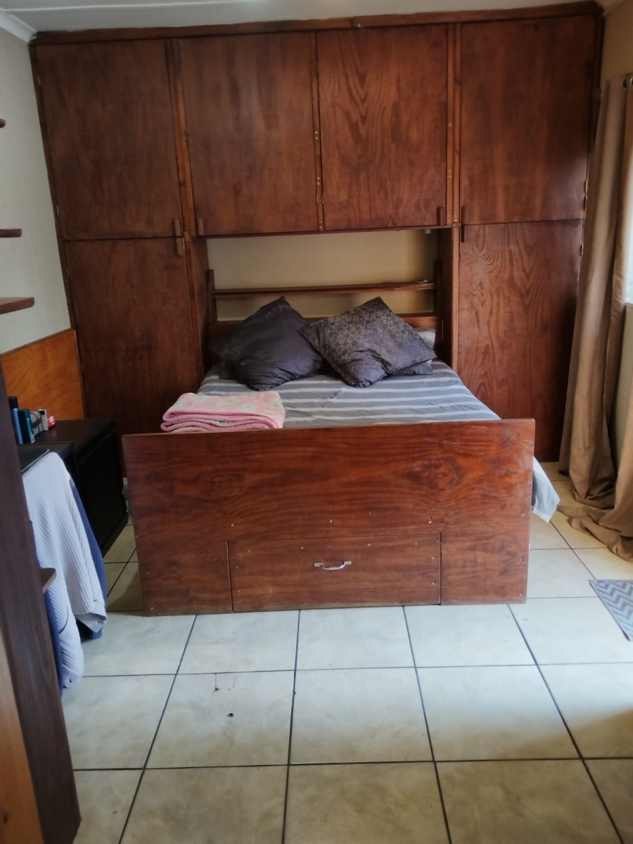 To Let 1 Bedroom Property for Rent in Rembrandt Park Gauteng