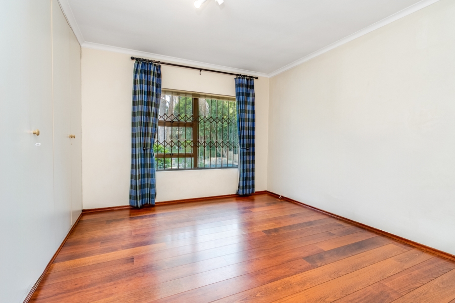 4 Bedroom Property for Sale in Benmore Gardens Gauteng