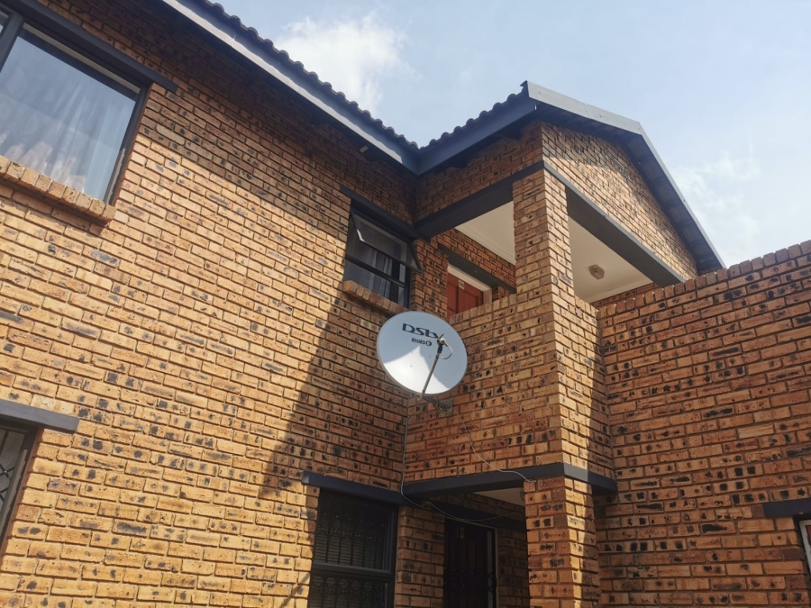 2 Bedroom Property for Sale in Witfield Gauteng
