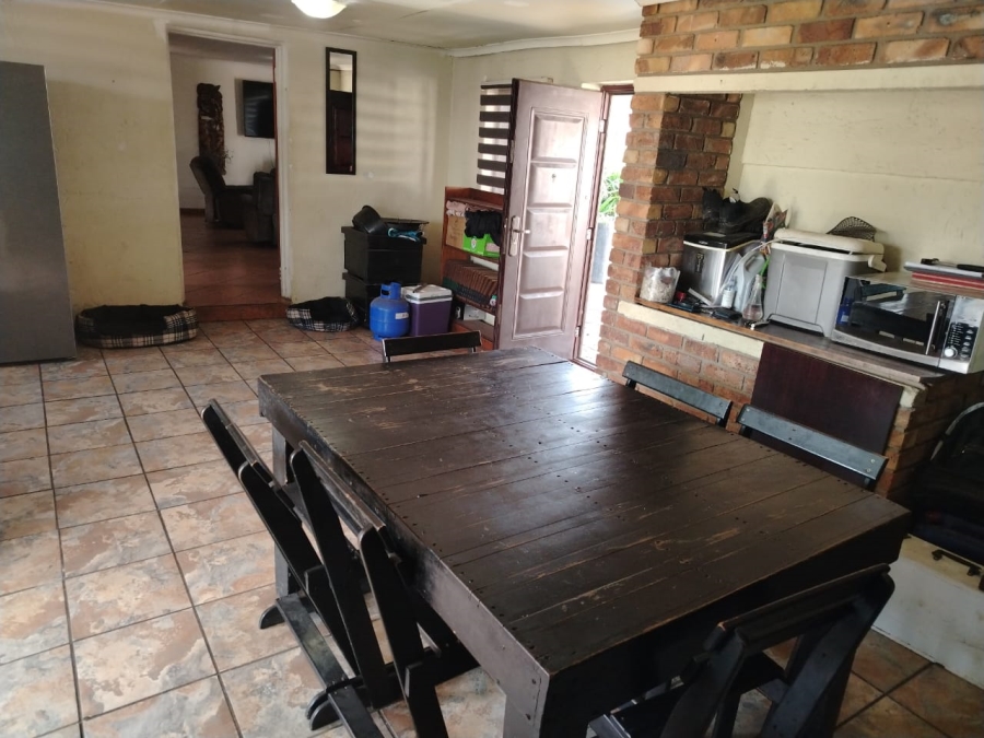 3 Bedroom Property for Sale in Strubenvale Gauteng