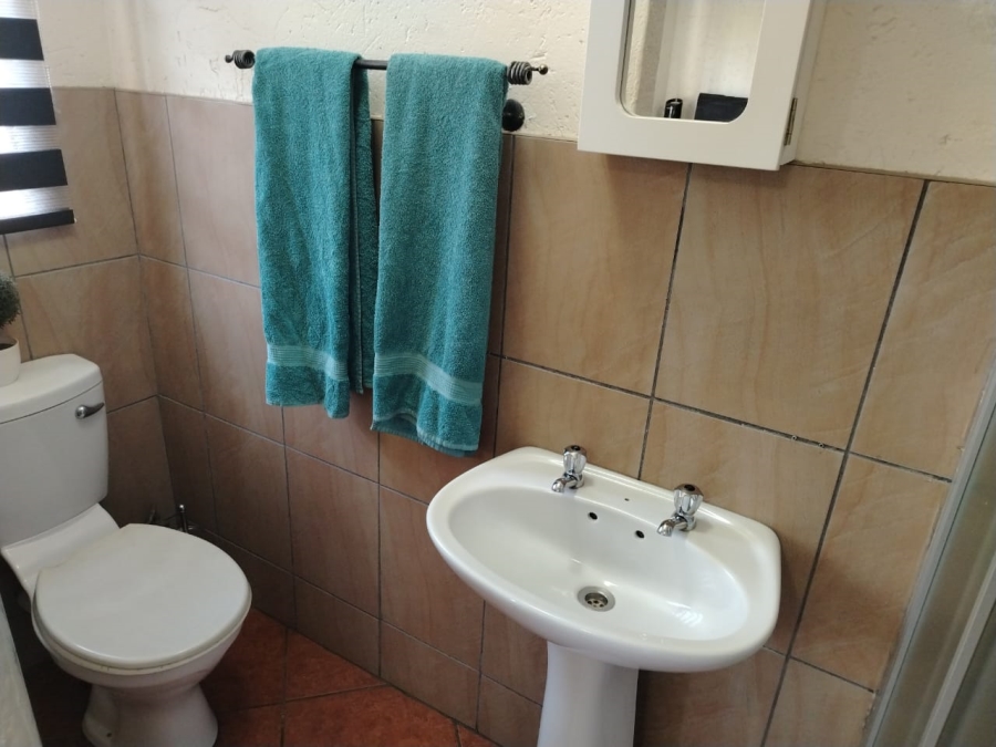 3 Bedroom Property for Sale in Strubenvale Gauteng