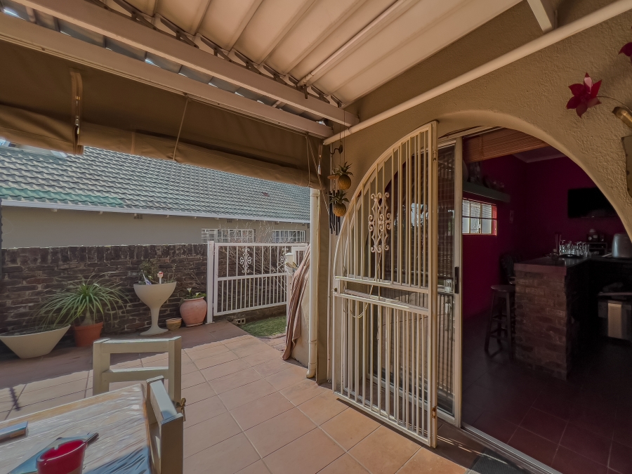 3 Bedroom Property for Sale in Van Riebeeck Park Gauteng