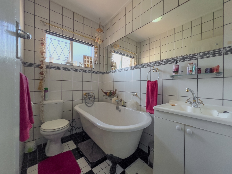 3 Bedroom Property for Sale in Van Riebeeck Park Gauteng