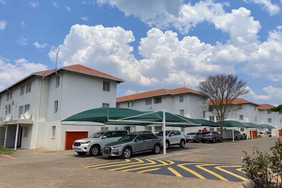 To Let 1 Bedroom Property for Rent in Groenkloof Gauteng