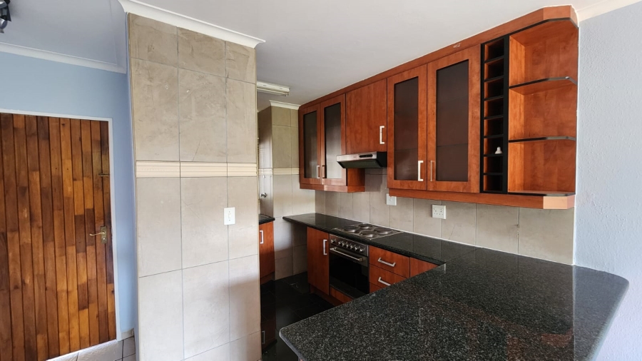 To Let 2 Bedroom Property for Rent in Eden Glen Gauteng