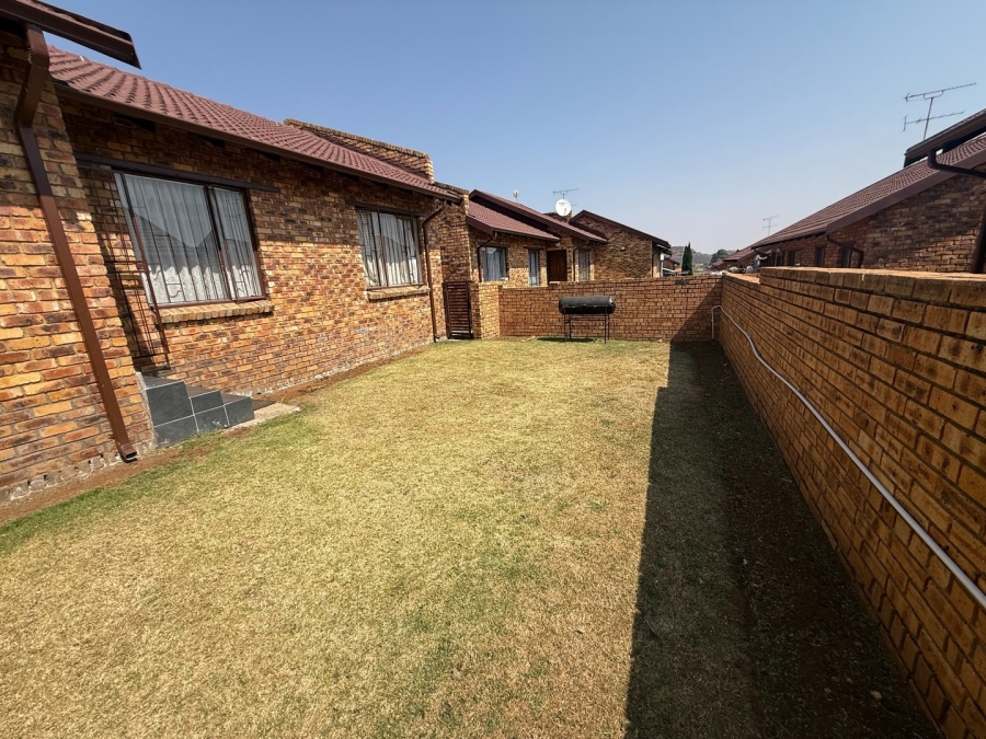 3 Bedroom Property for Sale in Meredale Gauteng