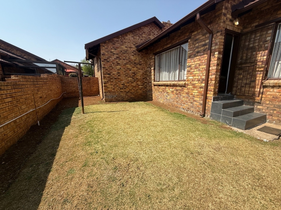 3 Bedroom Property for Sale in Meredale Gauteng