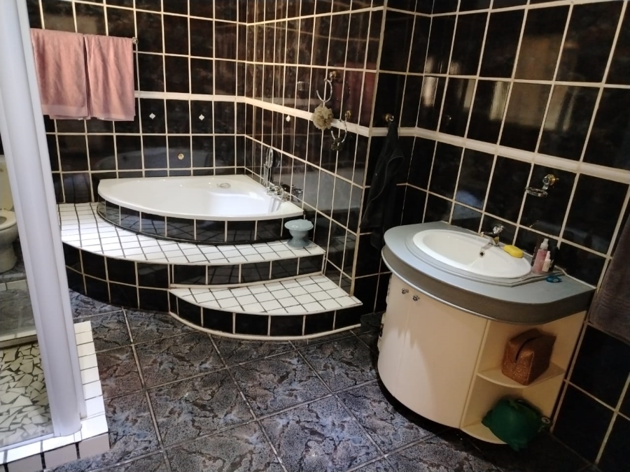 4 Bedroom Property for Sale in Brakpan North Gauteng