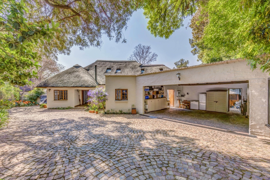 4 Bedroom Property for Sale in Broadacres Gauteng