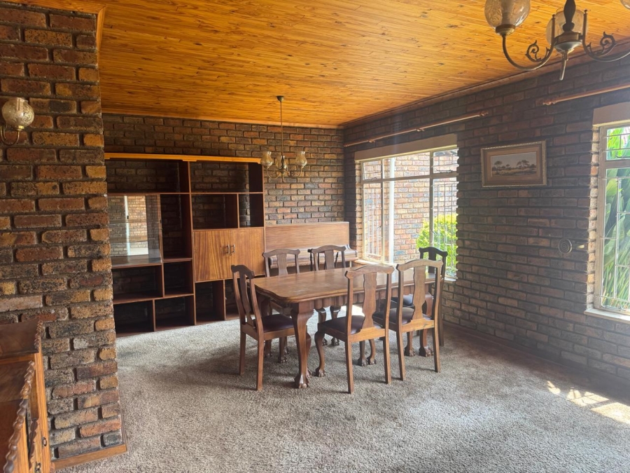 3 Bedroom Property for Sale in Larrendale Gauteng