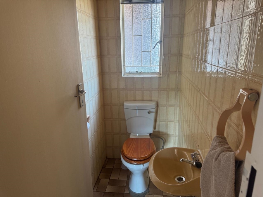 3 Bedroom Property for Sale in Larrendale Gauteng