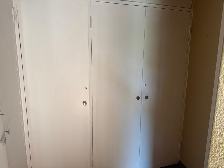 3 Bedroom Property for Sale in Larrendale Gauteng
