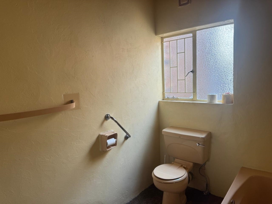 3 Bedroom Property for Sale in Larrendale Gauteng
