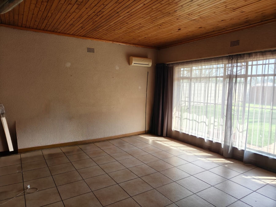 4 Bedroom Property for Sale in Arcon Park Gauteng