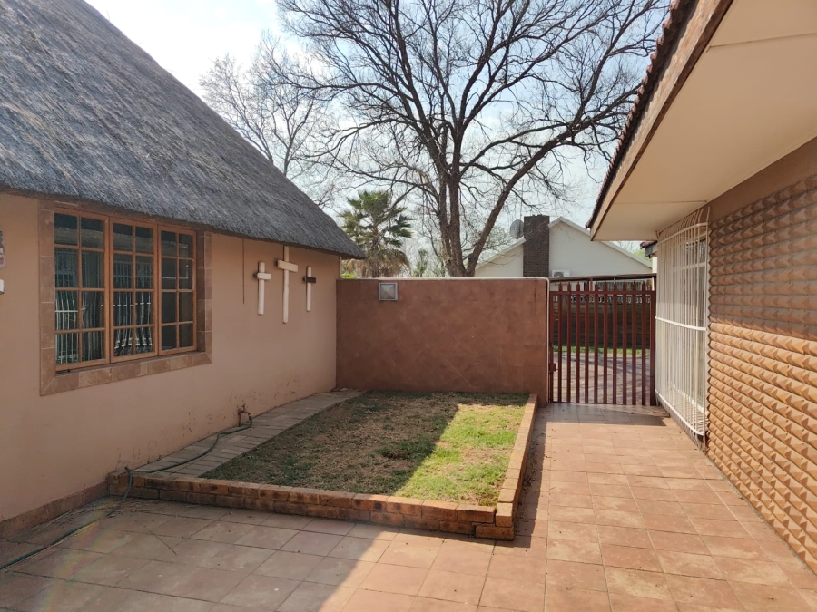 4 Bedroom Property for Sale in Arcon Park Gauteng