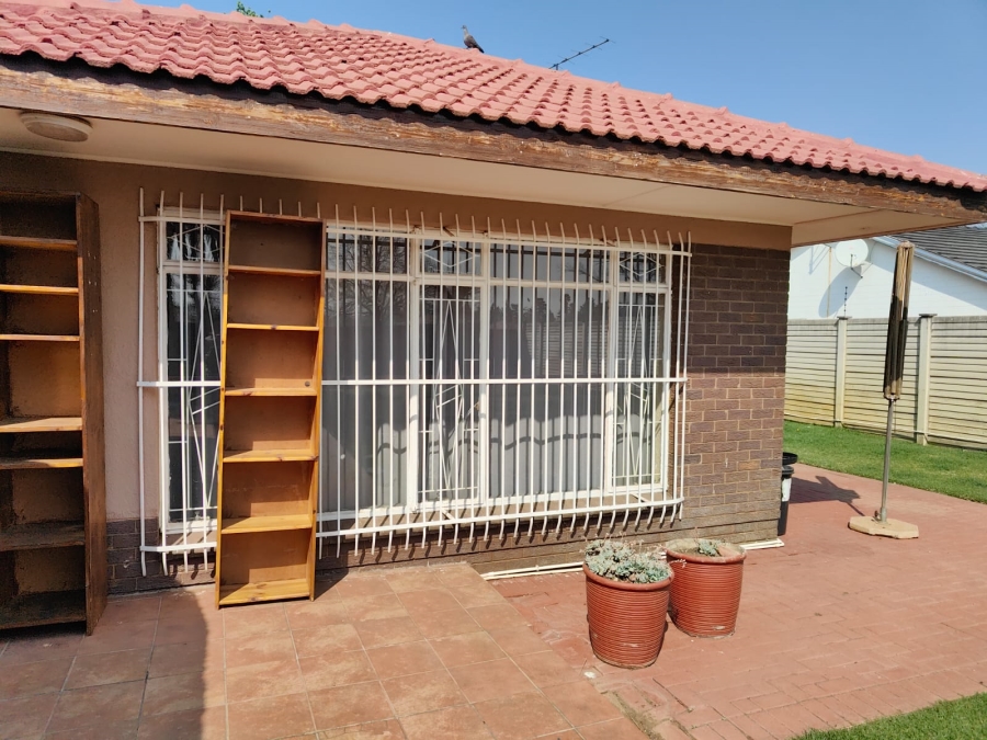 4 Bedroom Property for Sale in Arcon Park Gauteng