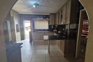 4 Bedroom Property for Sale in Danville Gauteng