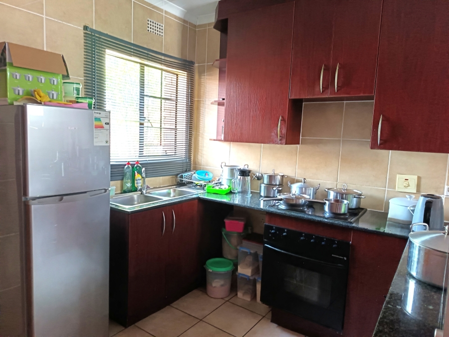 2 Bedroom Property for Sale in Sonneveld Gauteng