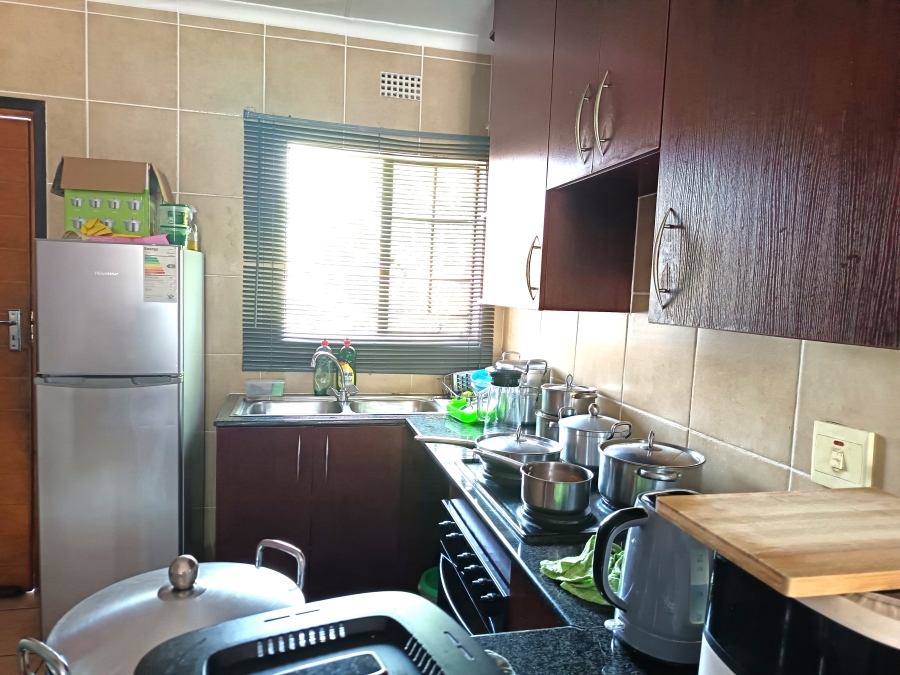 2 Bedroom Property for Sale in Sonneveld Gauteng