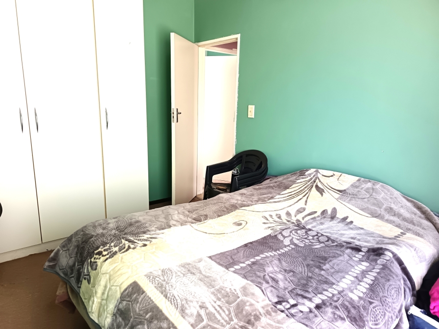 2 Bedroom Property for Sale in Sonneveld Gauteng