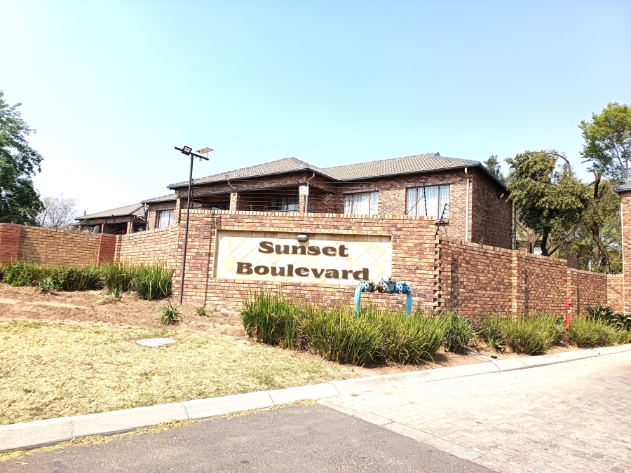 2 Bedroom Property for Sale in Sonneveld Gauteng