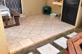 2 Bedroom Property for Sale in Annlin Gauteng
