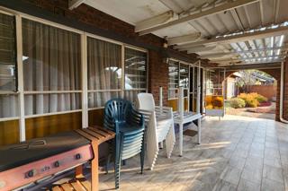 4 Bedroom Property for Sale in Karenpark Gauteng