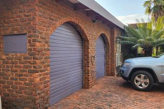 4 Bedroom Property for Sale in Karenpark Gauteng