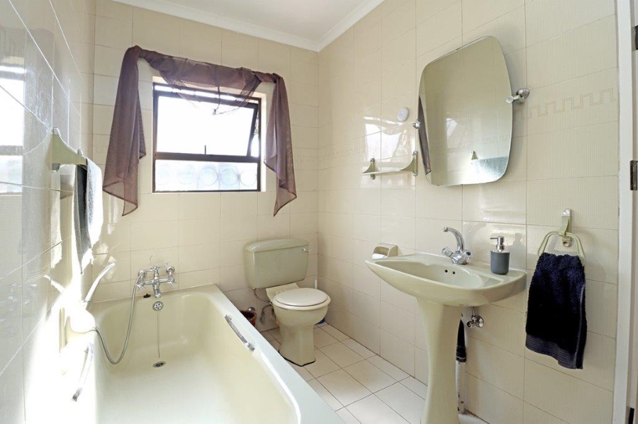 3 Bedroom Property for Sale in Dunvegan Gauteng