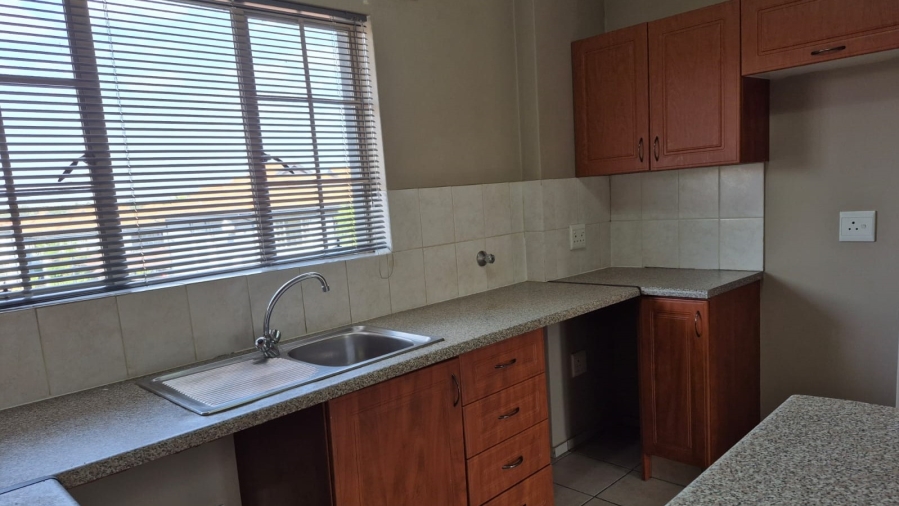 2 Bedroom Property for Sale in Fairlead Gauteng