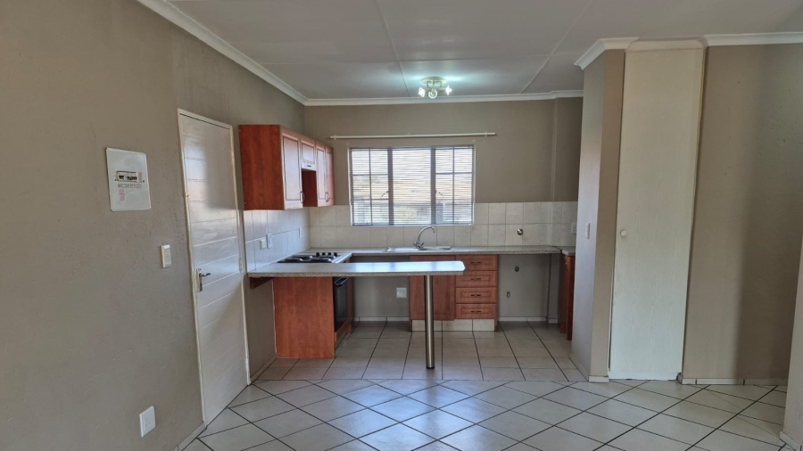 2 Bedroom Property for Sale in Fairlead Gauteng