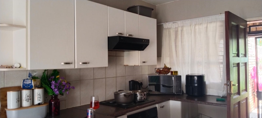 2 Bedroom Property for Sale in Ruimsig Gauteng
