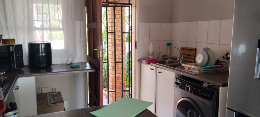 2 Bedroom Property for Sale in Ruimsig Gauteng