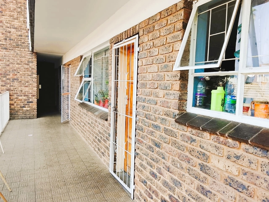 2 Bedroom Property for Sale in Sunnyside Gauteng