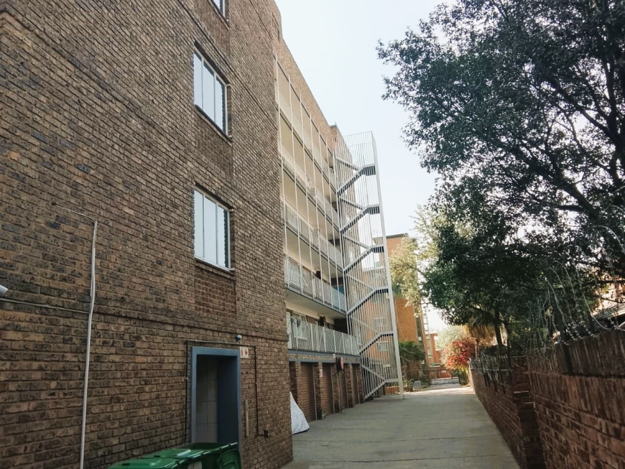 2 Bedroom Property for Sale in Sunnyside Gauteng