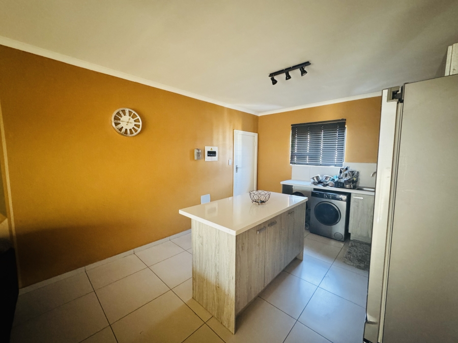2 Bedroom Property for Sale in Carlswald Gauteng