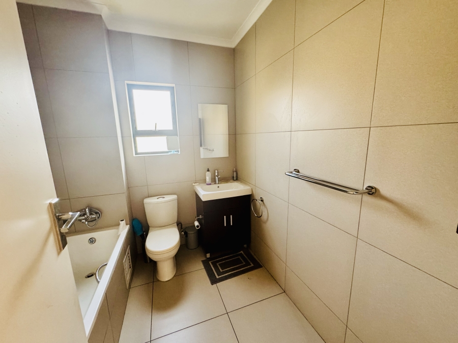 2 Bedroom Property for Sale in Carlswald Gauteng