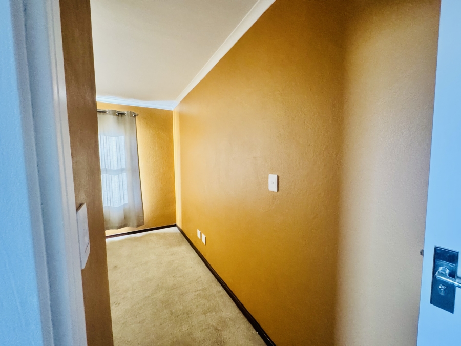 2 Bedroom Property for Sale in Carlswald Gauteng