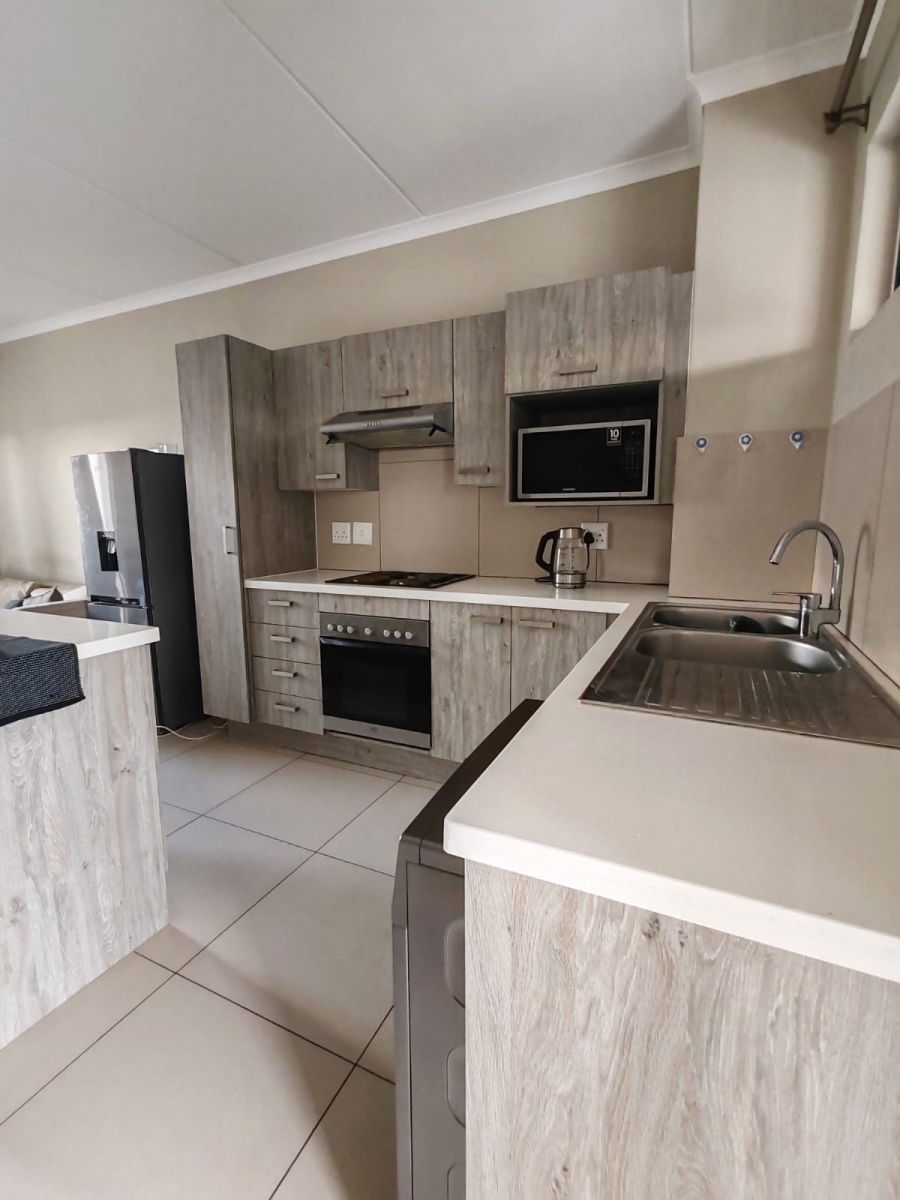 To Let 1 Bedroom Property for Rent in Erand Gardens Gauteng