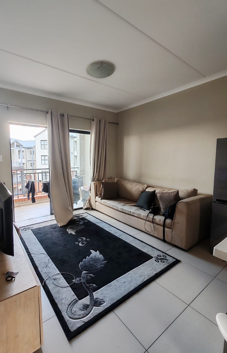 To Let 1 Bedroom Property for Rent in Erand Gardens Gauteng