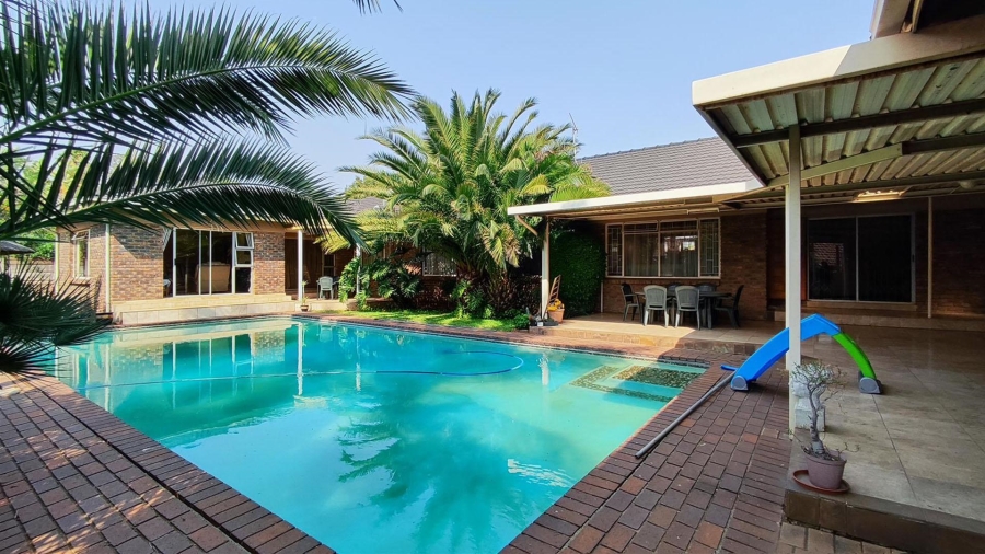 4 Bedroom Property for Sale in Norkem Park Gauteng