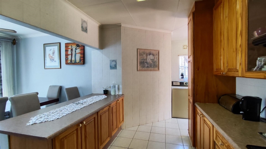 3 Bedroom Property for Sale in Birchleigh North Gauteng