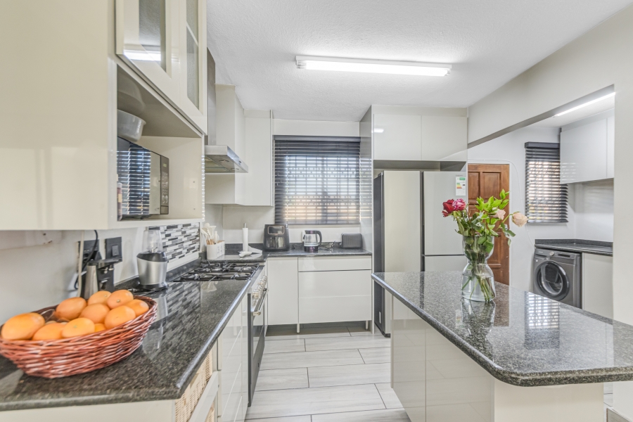3 Bedroom Property for Sale in Kyalami Hills Gauteng
