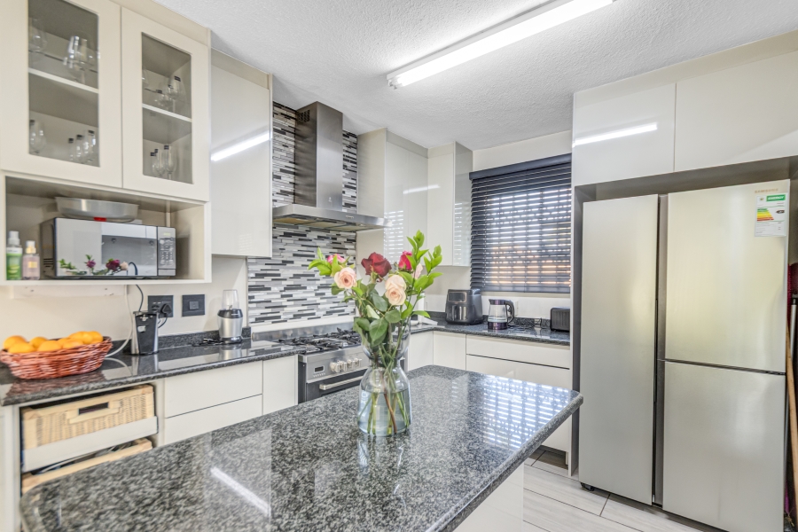 3 Bedroom Property for Sale in Kyalami Hills Gauteng