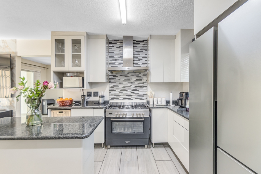 3 Bedroom Property for Sale in Kyalami Hills Gauteng