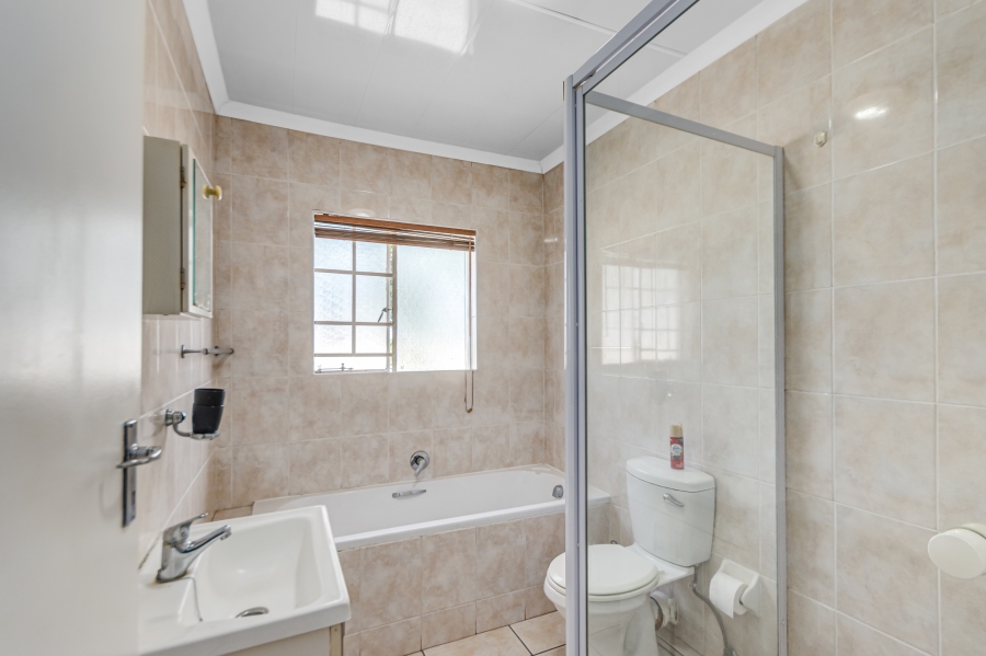 3 Bedroom Property for Sale in Kyalami Hills Gauteng