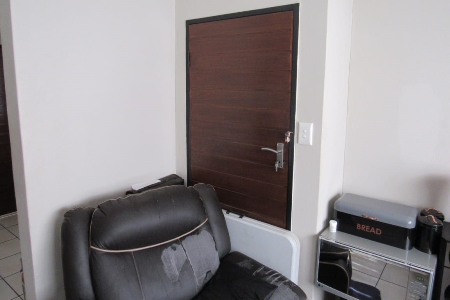 2 Bedroom Property for Sale in Vanderbijlpark CE 7 Gauteng