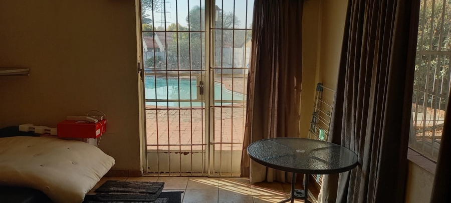 To Let 1 Bedroom Property for Rent in Highway Gardens Gauteng