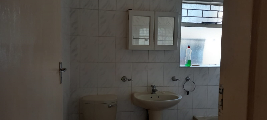 To Let 1 Bedroom Property for Rent in Highway Gardens Gauteng